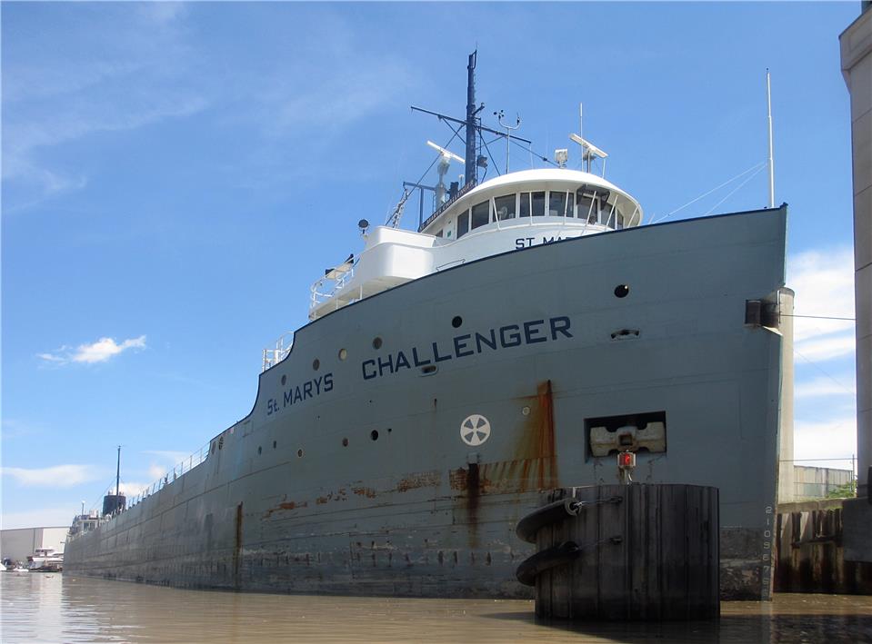 Лэйкер или озерник (laker, lake freighter) St. Mary’s Challenger эксплуатируется в Великих Лаврентьевских озёрах в Северной Америке