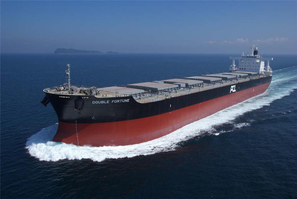 New Panamax (Нью Панамакс) Double Fortune – балкериер под размеры нового Панамского канала, используется для транспортировки угля в Карибском и латиноамериканском регионах